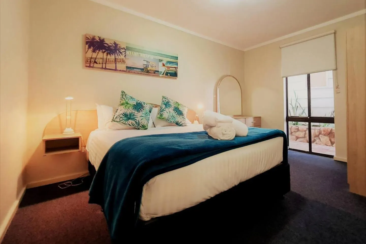 פרת'' West Beach Lagoon 202 - Quiet & Ground Floor!